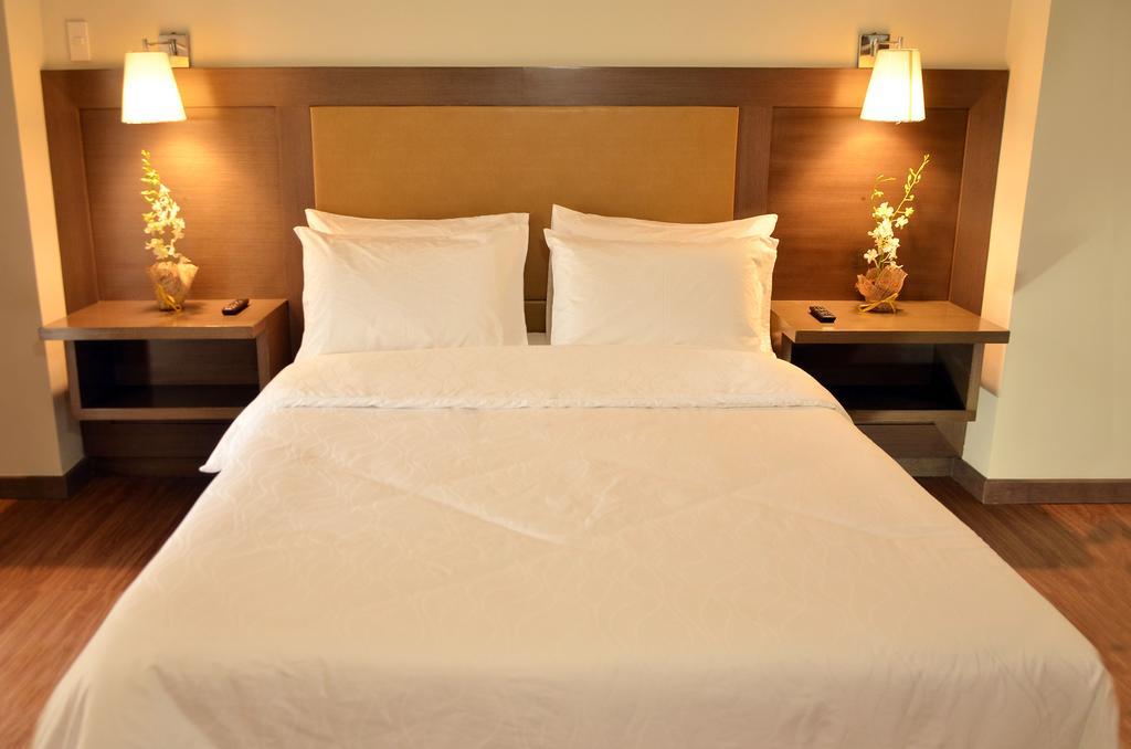 Rivermount Hotel And Resort Sarrat Buitenkant foto