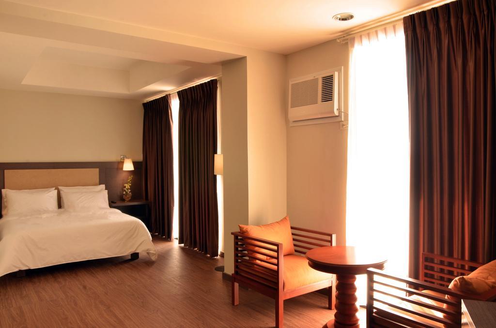 Rivermount Hotel And Resort Sarrat Buitenkant foto