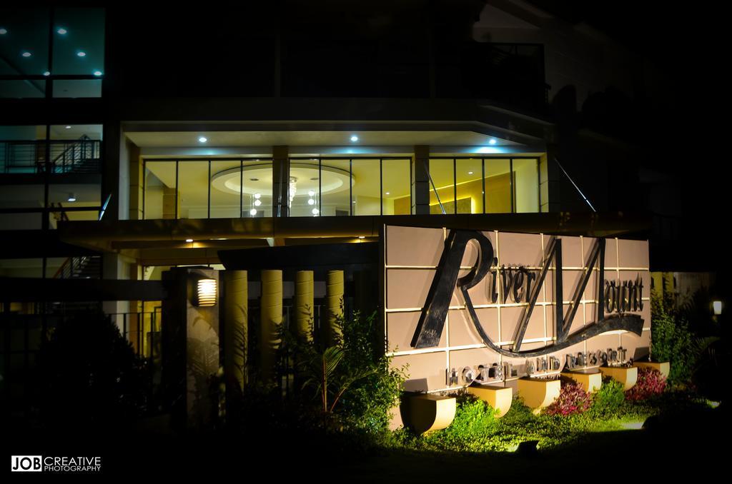 Rivermount Hotel And Resort Sarrat Buitenkant foto
