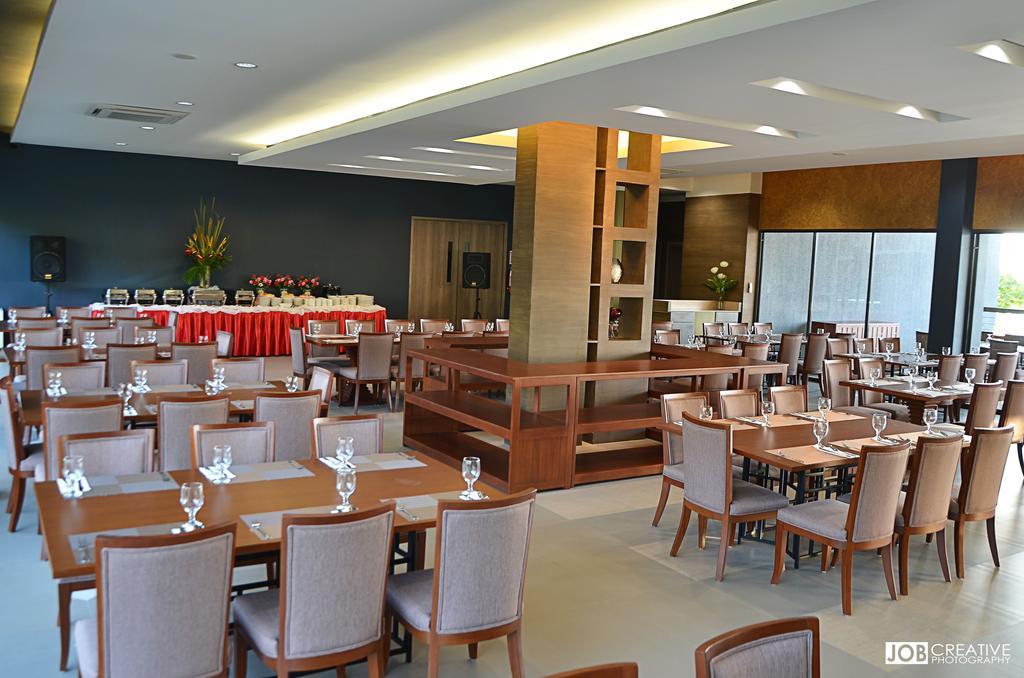 Rivermount Hotel And Resort Sarrat Buitenkant foto