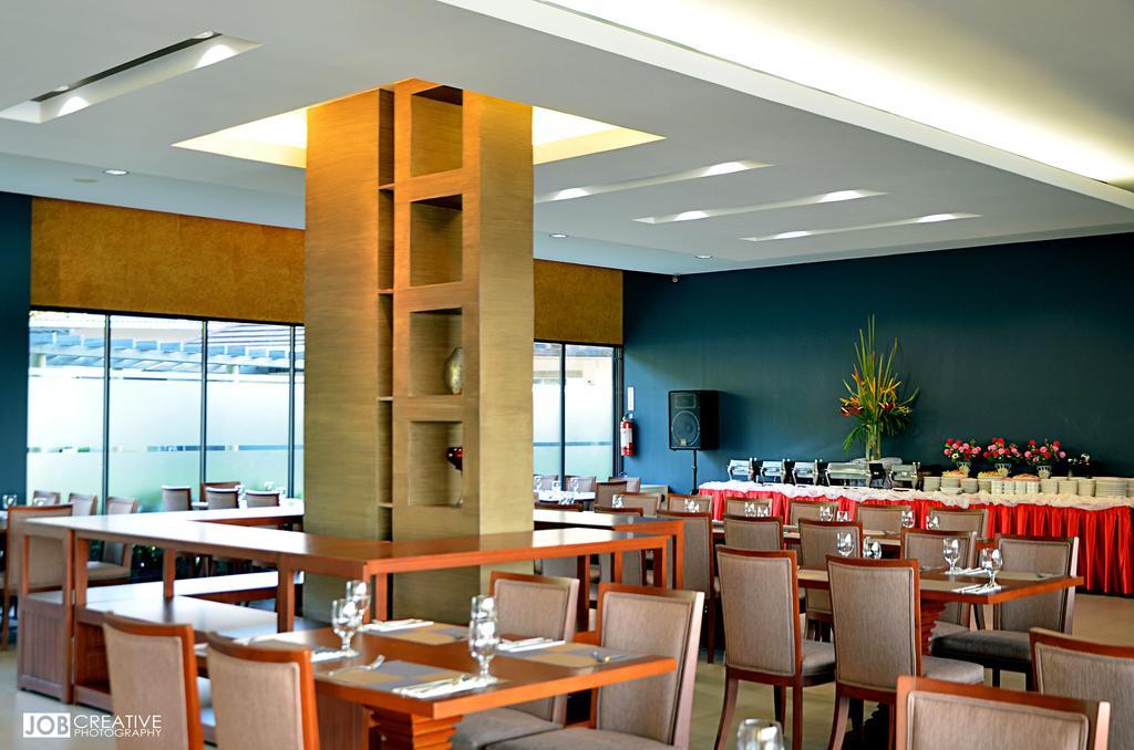 Rivermount Hotel And Resort Sarrat Buitenkant foto