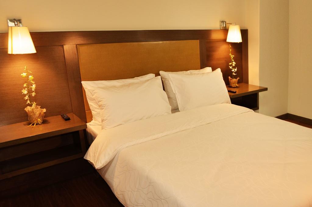 Rivermount Hotel And Resort Sarrat Buitenkant foto