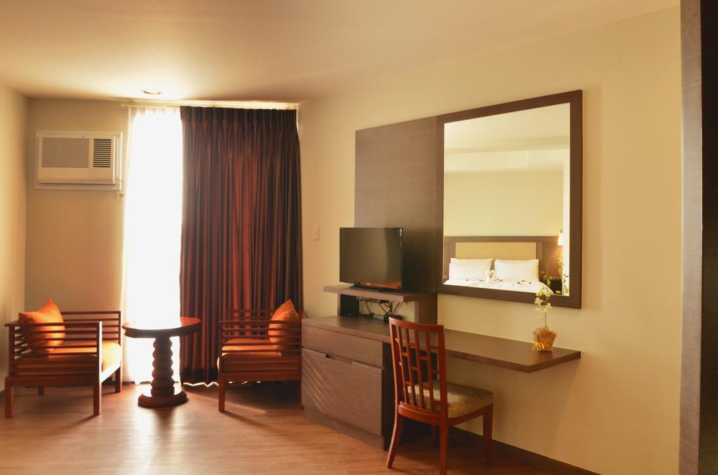 Rivermount Hotel And Resort Sarrat Buitenkant foto
