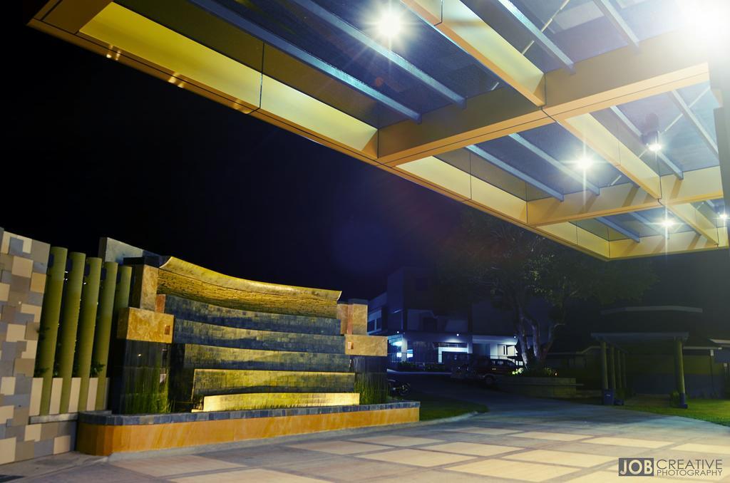 Rivermount Hotel And Resort Sarrat Buitenkant foto