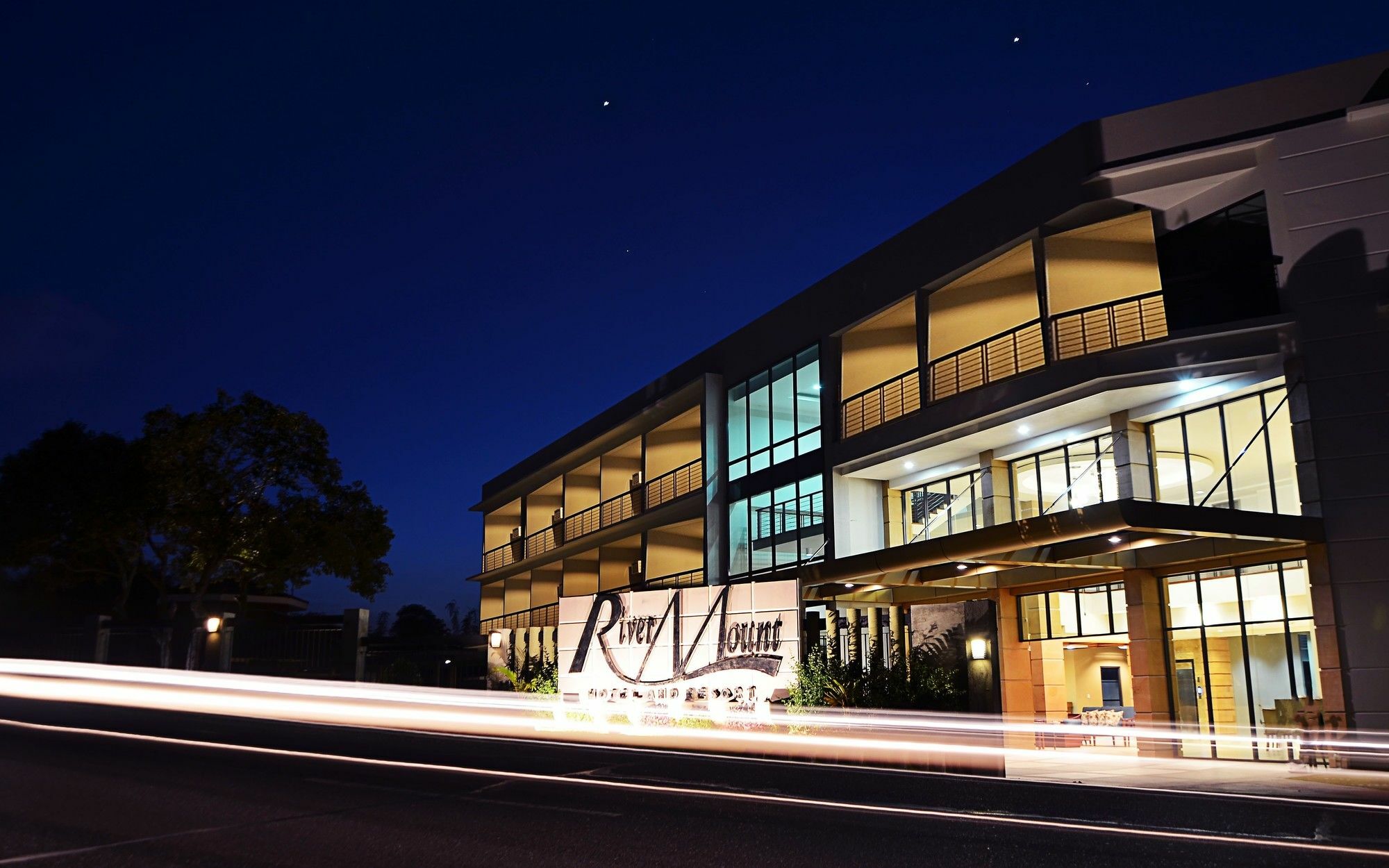 Rivermount Hotel And Resort Sarrat Buitenkant foto